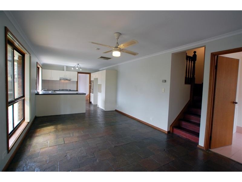 2 Mercedes Court, Happy Valley SA 5159