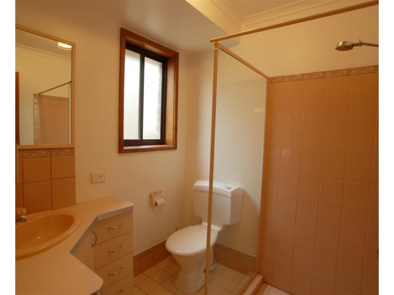 2 Mercedes Court, Happy Valley SA 5159