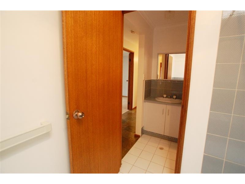 2 Mercedes Court, Happy Valley SA 5159