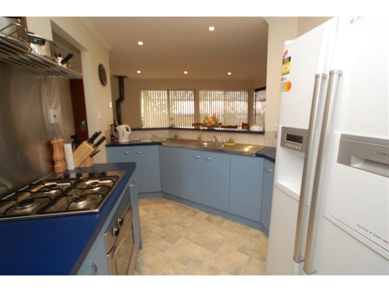 34 Barton Drive, Trott Park SA 5158