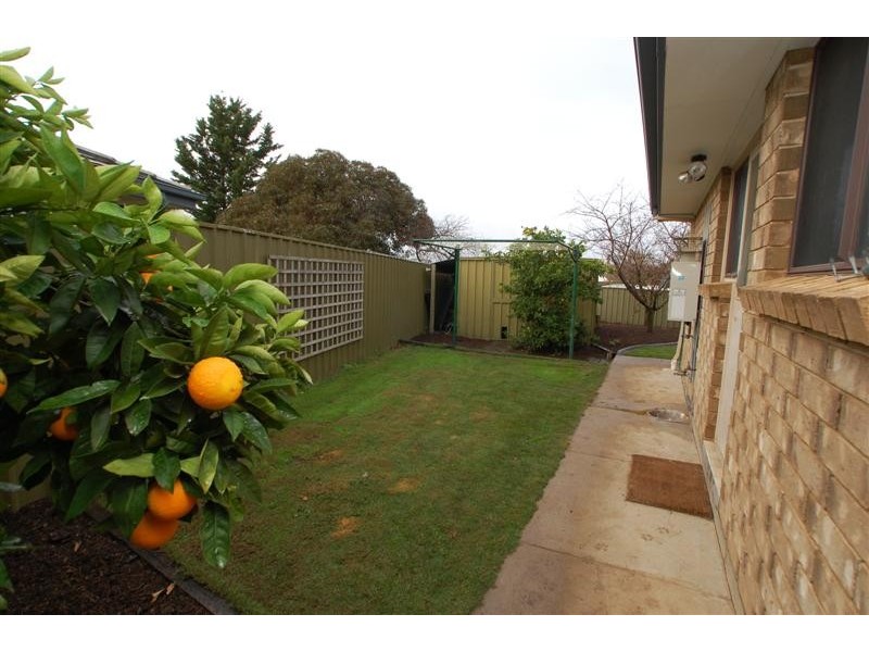 34 Barton Drive, Trott Park SA 5158