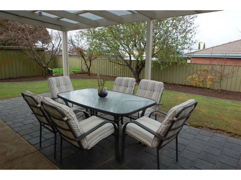 34 Barton Drive, Trott Park SA 5158