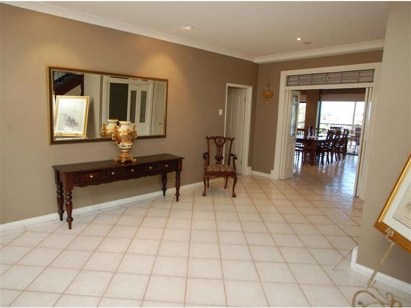26 Highfield Drive, Aberfoyle Park SA 5159