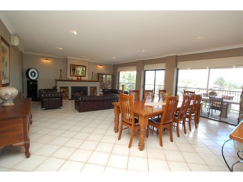 26 Highfield Drive, Aberfoyle Park SA 5159