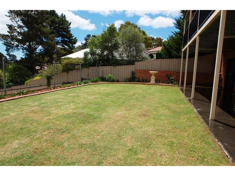 26 Highfield Drive, Aberfoyle Park SA 5159