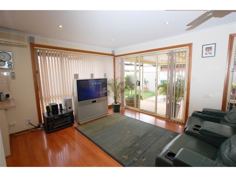 1 Joanna Court, Mitchell Park SA 5043