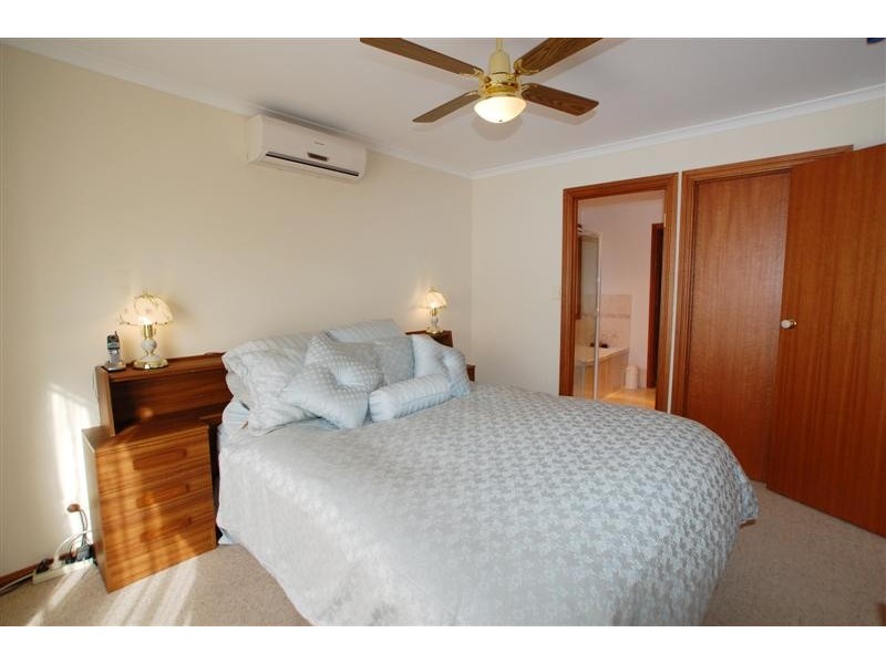 1 Joanna Court, Mitchell Park SA 5043