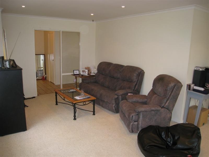 35 Parklands Cres, Reynella SA 5161