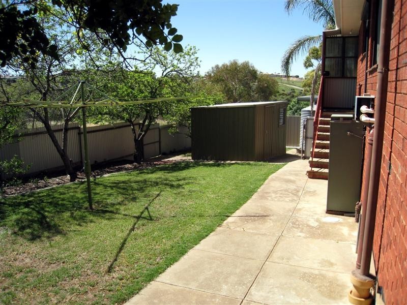 35 Parklands Cres, Reynella SA 5161