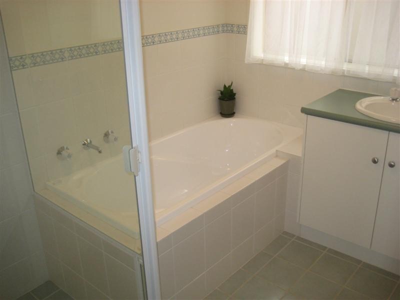 4 Platform Ave, Sheidow Park SA 5158