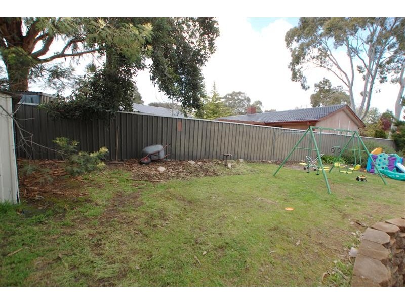 2 Hamilton Crescent, Aberfoyle Park SA 5159