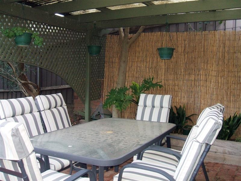 2-2 Alkira Street, Flagstaff Hill SA 5159