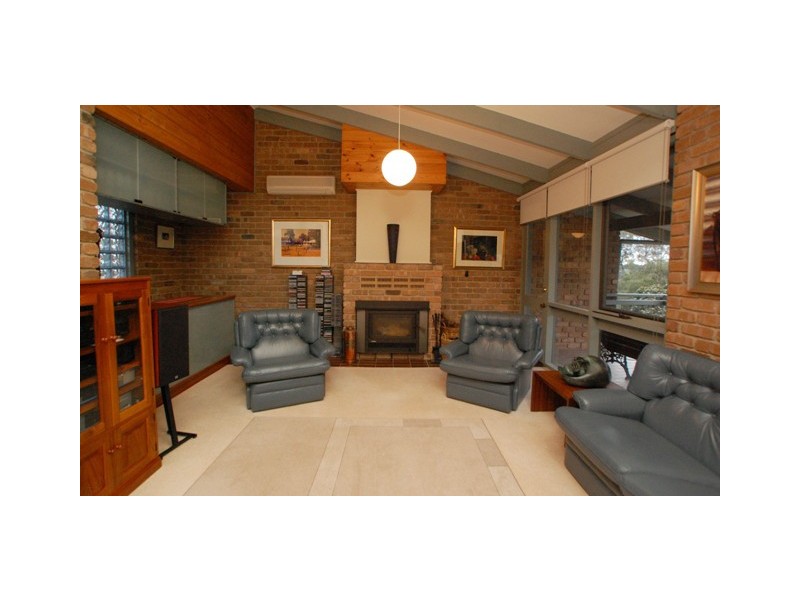 27 Tolcairn Crescent, Flagstaff Hill SA 5159