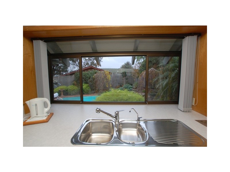 27 Tolcairn Crescent, Flagstaff Hill SA 5159