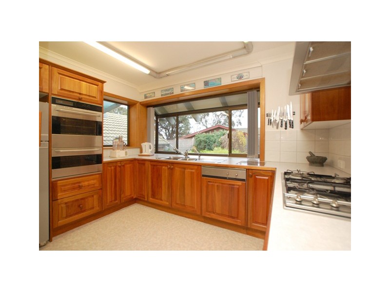 27 Tolcairn Crescent, Flagstaff Hill SA 5159