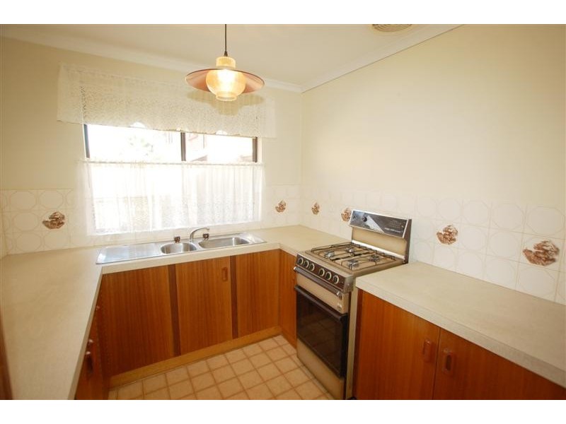 5/4 Wallala Avenue, Park Holme SA 5043