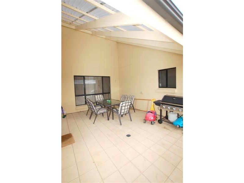 28 Mallard Cres., Mawson Lakes SA 5095