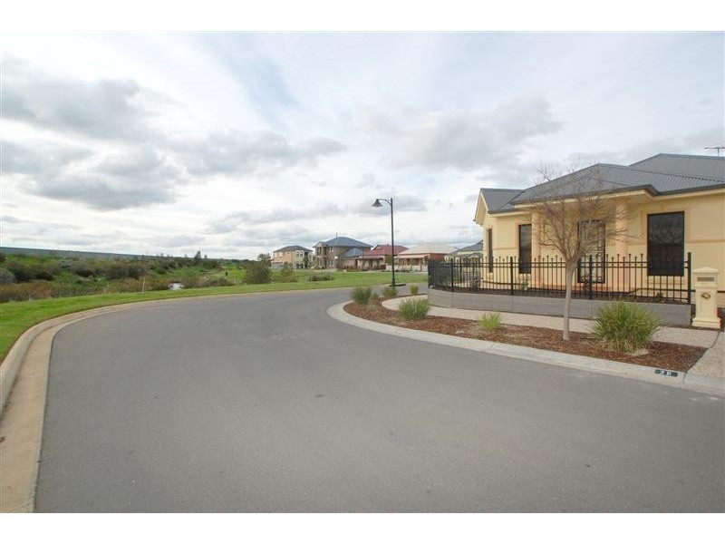 28 Mallard Cres., Mawson Lakes SA 5095