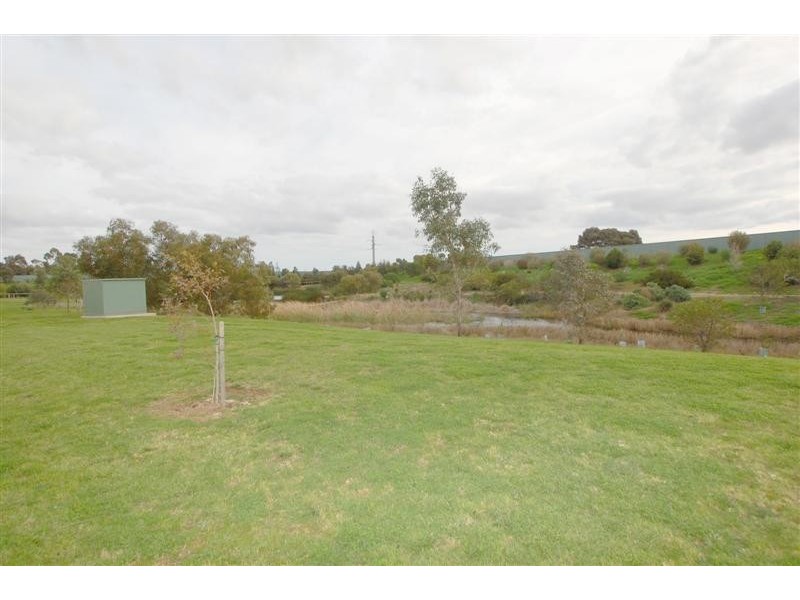 28 Mallard Cres., Mawson Lakes SA 5095