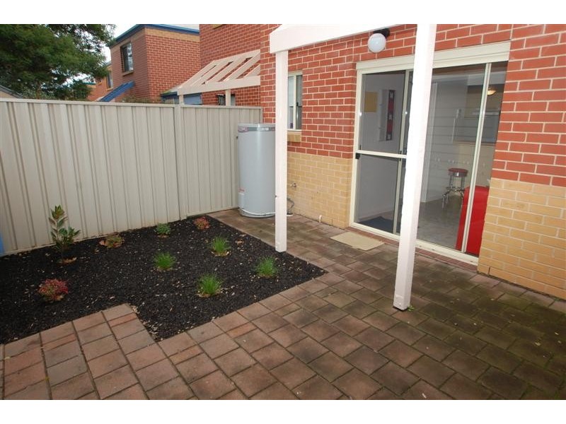 2/31 Henley Beach Road, Mile End SA 5031