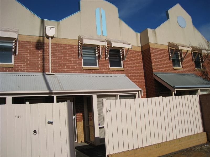 2/31 Henley Beach Road, Mile End SA 5031
