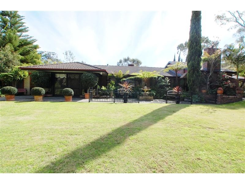 10 Dulcet Close, Aberfoyle Park SA 5159