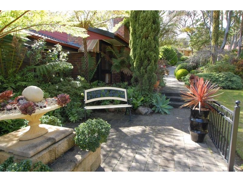 10 Dulcet Close, Aberfoyle Park SA 5159