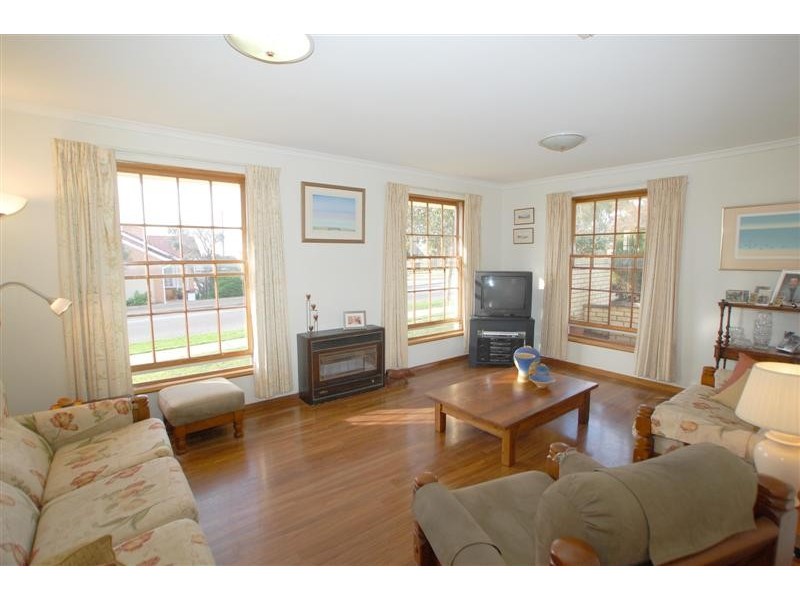 2/46 Davenport Terrace, Seacliff Park SA 5049