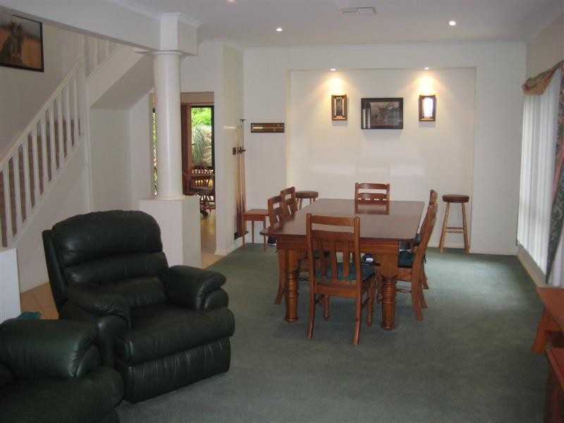 19 Forest Dr, Happy Valley SA 5159