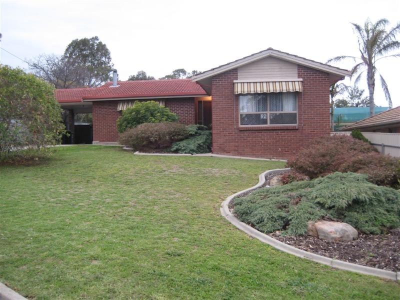 11 Stone Rd, Happy Valley SA 5159