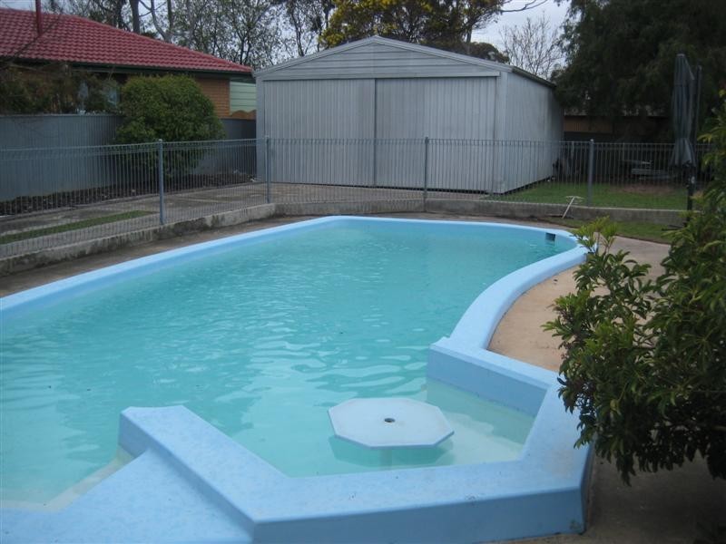 11 Stone Rd, Happy Valley SA 5159