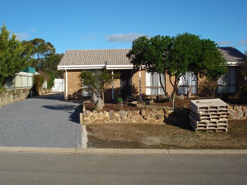 47 Cumberland Crescent, Huntfield Heights SA 5163