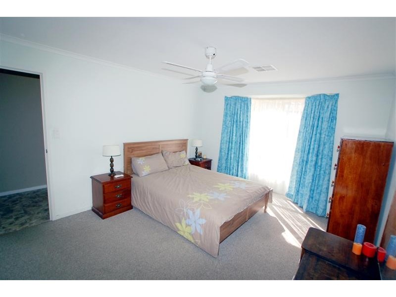 3 Estate Drive, Flagstaff Hill SA 5159