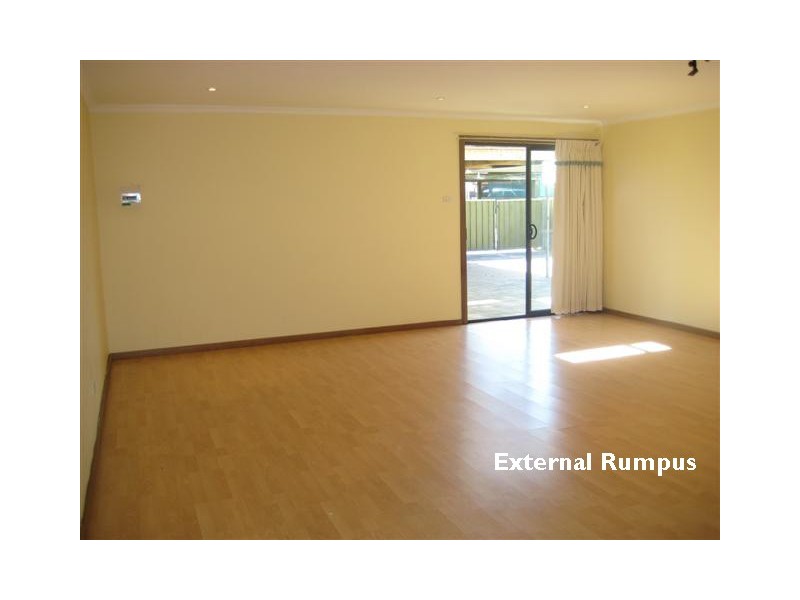19 Richards Dr, Morphett Vale SA 5162