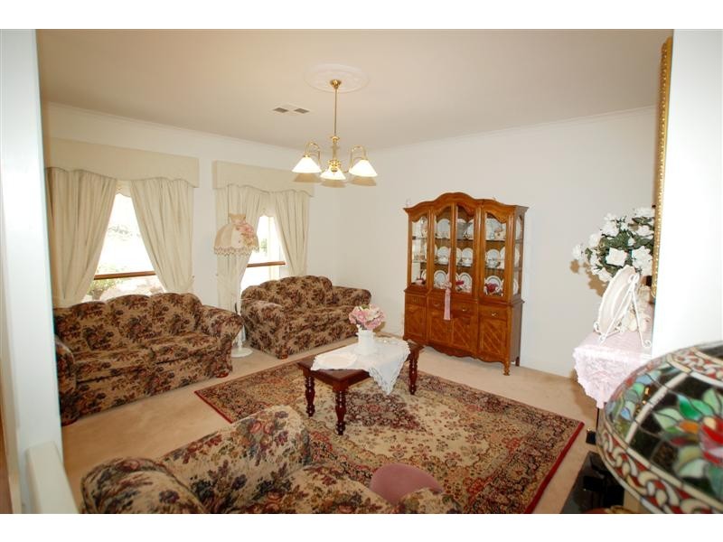 23 Brett Crescent, Hallett Cove SA 5158