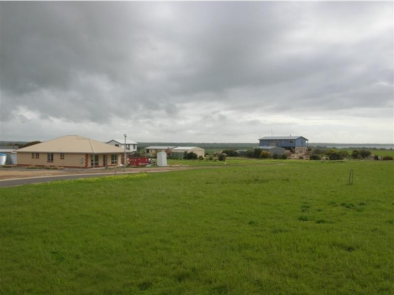 25 Magazine Bay Road, Point Turton SA 5575