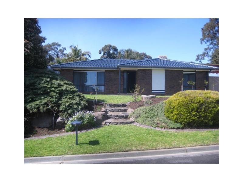 18  Kyre St, Aberfoyle Park SA 5159