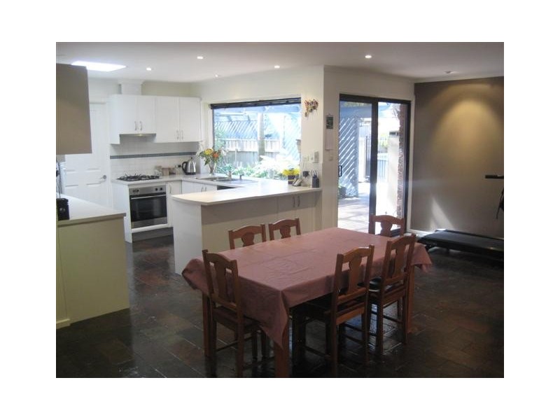 18  Kyre St, Aberfoyle Park SA 5159