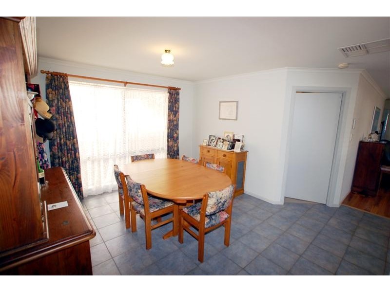 22 Woodlake Drive, Craigburn Farm SA 5051