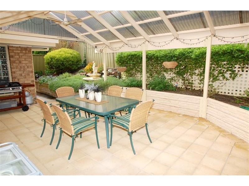 41 Alison Drive, Happy Valley SA 5159