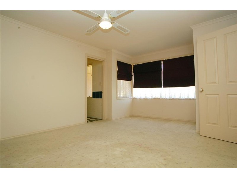 43 Lynlee Crescent, Huntfield Heights SA 5163