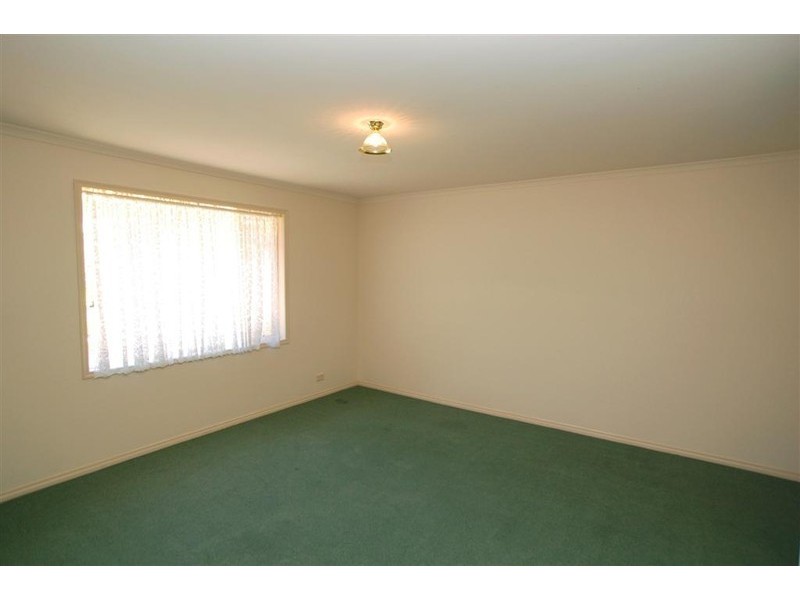 43 Lynlee Crescent, Huntfield Heights SA 5163