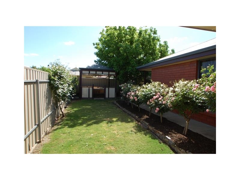 4 Mildara Close, Woodcroft SA 5162