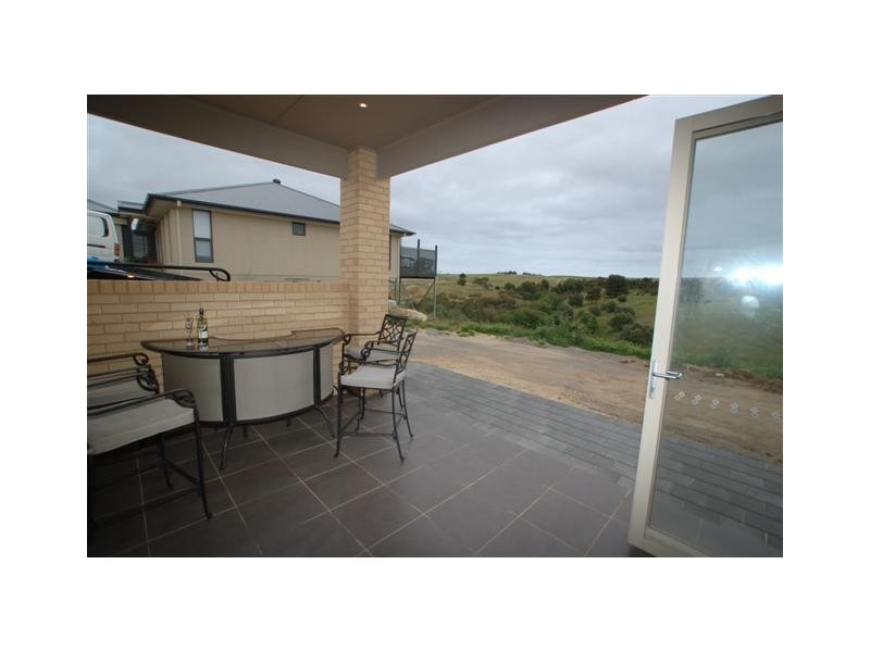 5 Summerhill Cl, Reynella SA 5161