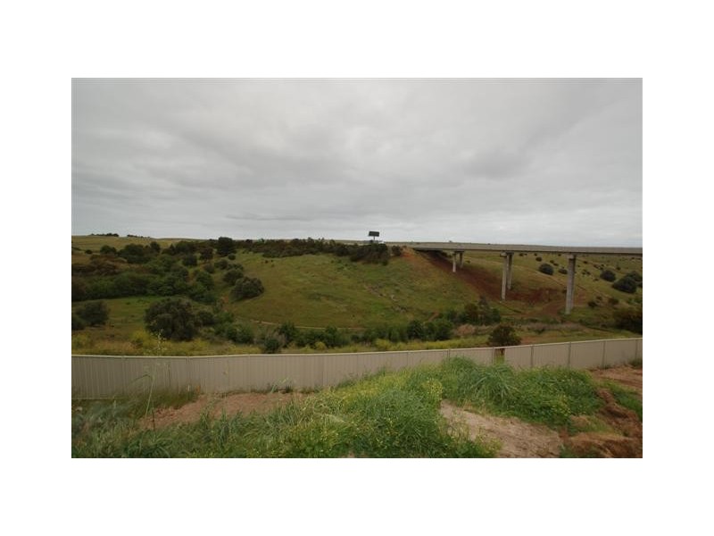 5 Summerhill Cl, Reynella SA 5161