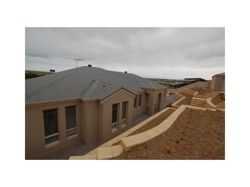 5 Summerhill Cl, Reynella SA 5161