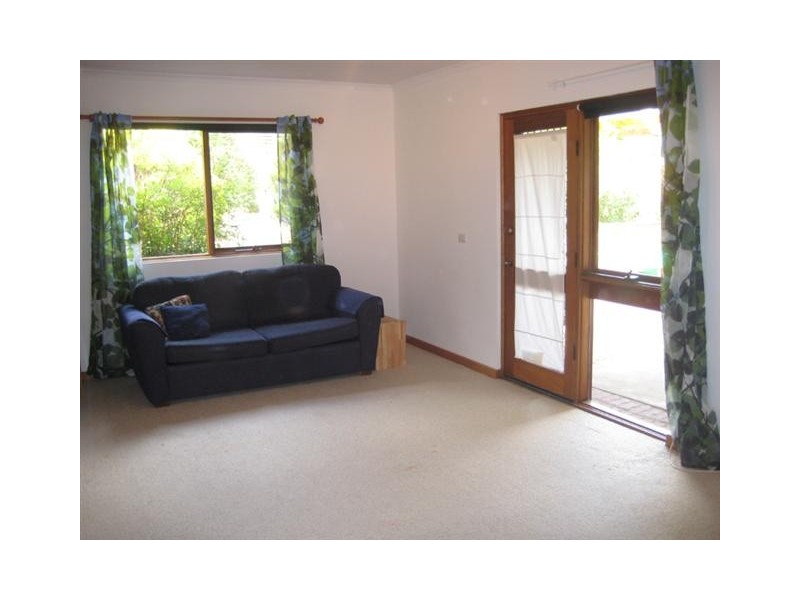 9 Banff Court, Happy Valley SA 5159