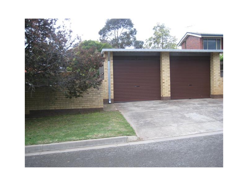 9 Banff Court, Happy Valley SA 5159