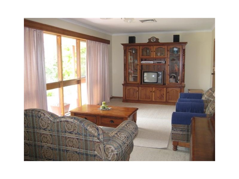 9 Banff Court, Happy Valley SA 5159