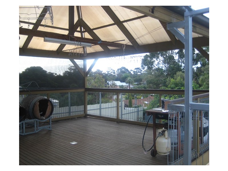 21 Glenloth Dr, Happy Valley SA 5159